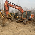 小松10-20T挖掘機